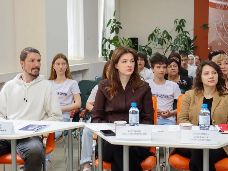 Гухэлъэу яIэхэмкIэ зэнэкъокъу | Адыгэ макъ