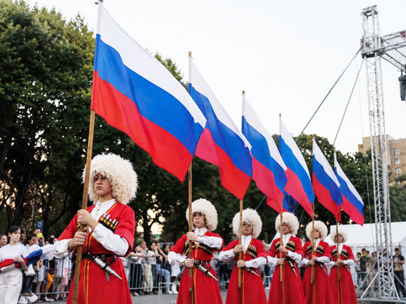 Неущ — Урысыем и Маф | Адыгэ макъ