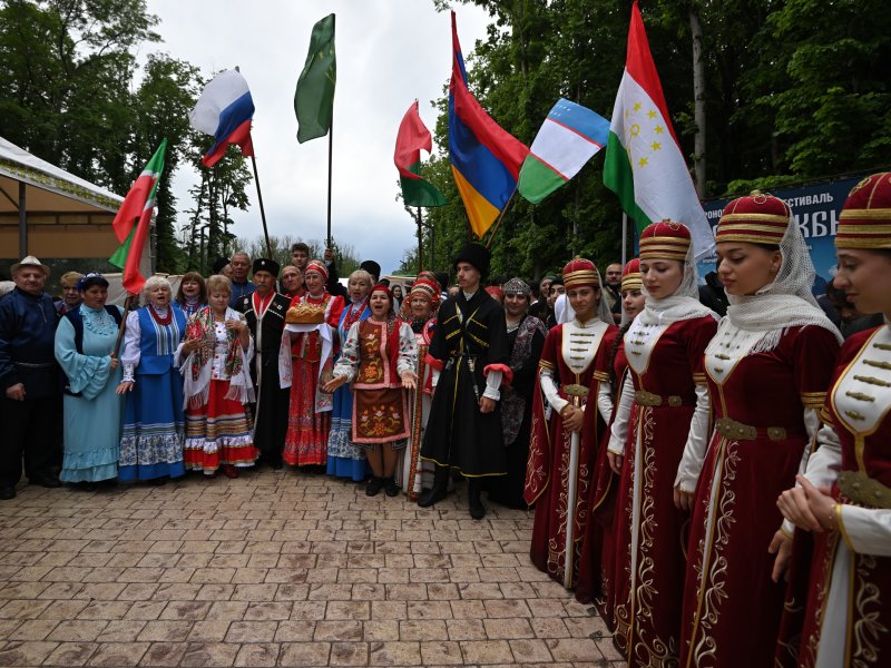 ЗэгурыIоныгъэм ылъапсэхэр | Адыгэ макъ